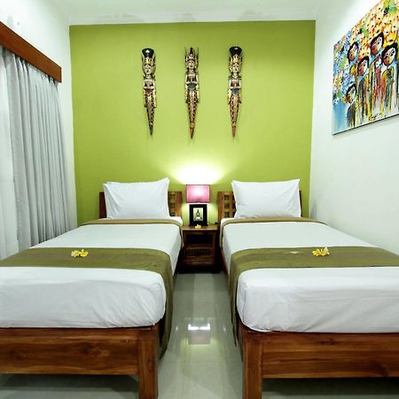 Maha Residence Guest House Jimbaran Buitenkant foto