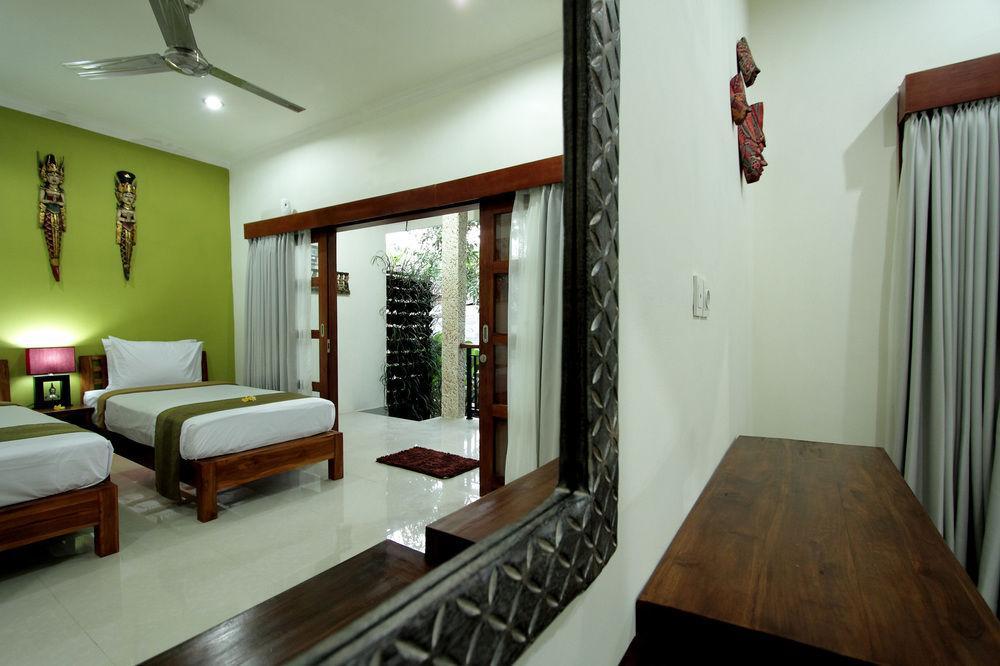 Maha Residence Guest House Jimbaran Buitenkant foto