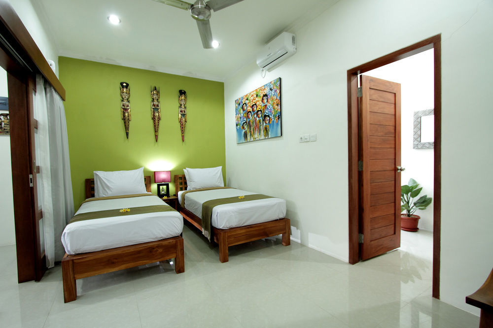 Maha Residence Guest House Jimbaran Buitenkant foto