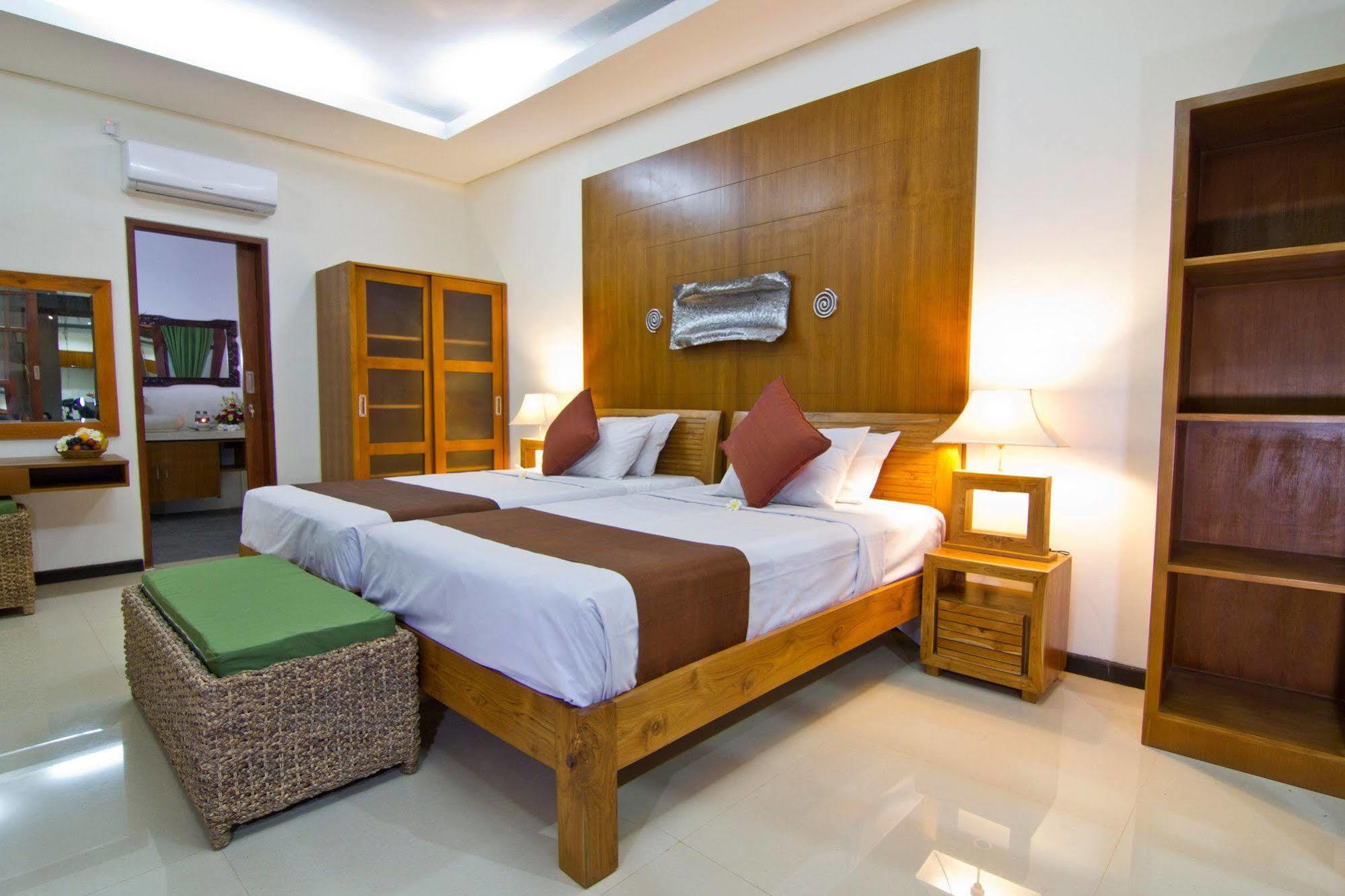 Maha Residence Guest House Jimbaran Buitenkant foto