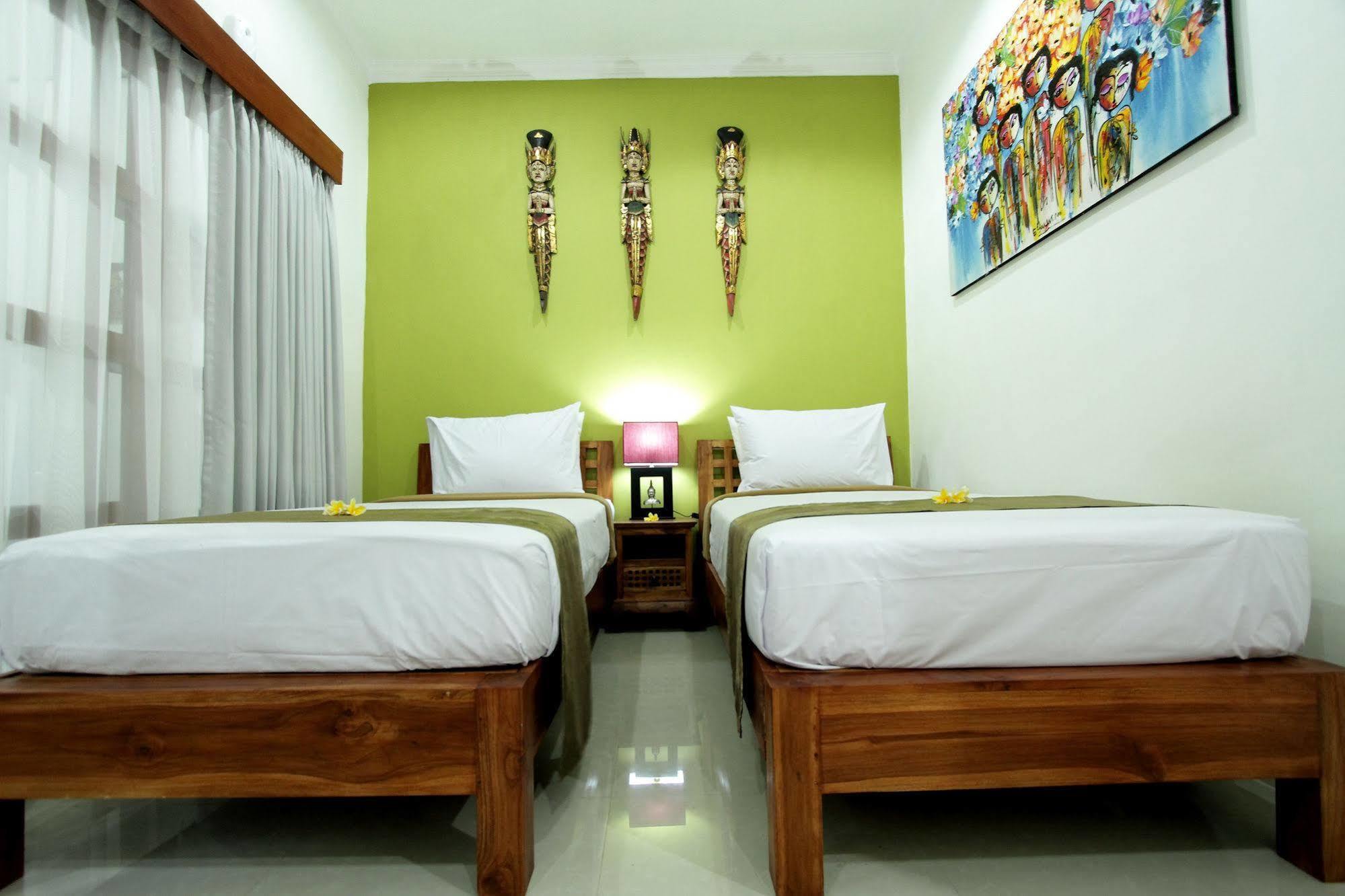 Maha Residence Guest House Jimbaran Buitenkant foto