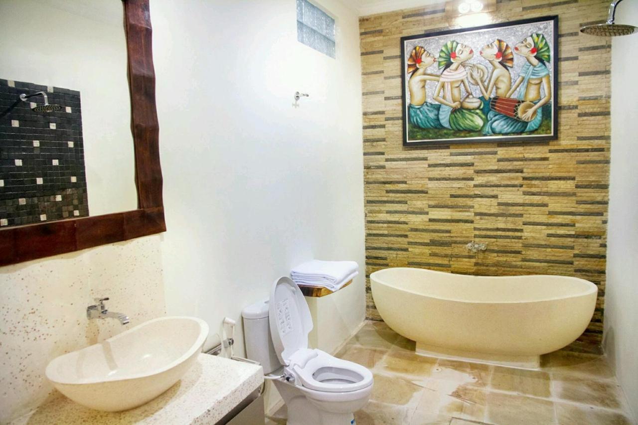 Maha Residence Guest House Jimbaran Buitenkant foto
